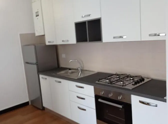 Profumo Di Pesto جنوة